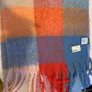 REITMANS Scarf - Fuzzy Blanket Scarf